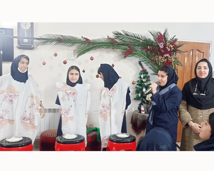 دبیرستان دخترانه متوسطه اول و آموزشگاه زبانهای خارجی داناسخن