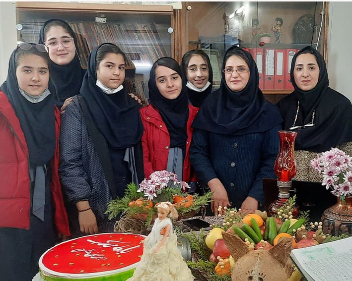 دبیرستان دخترانه متوسطه اول و آموزشگاه زبانهای خارجی داناسخن